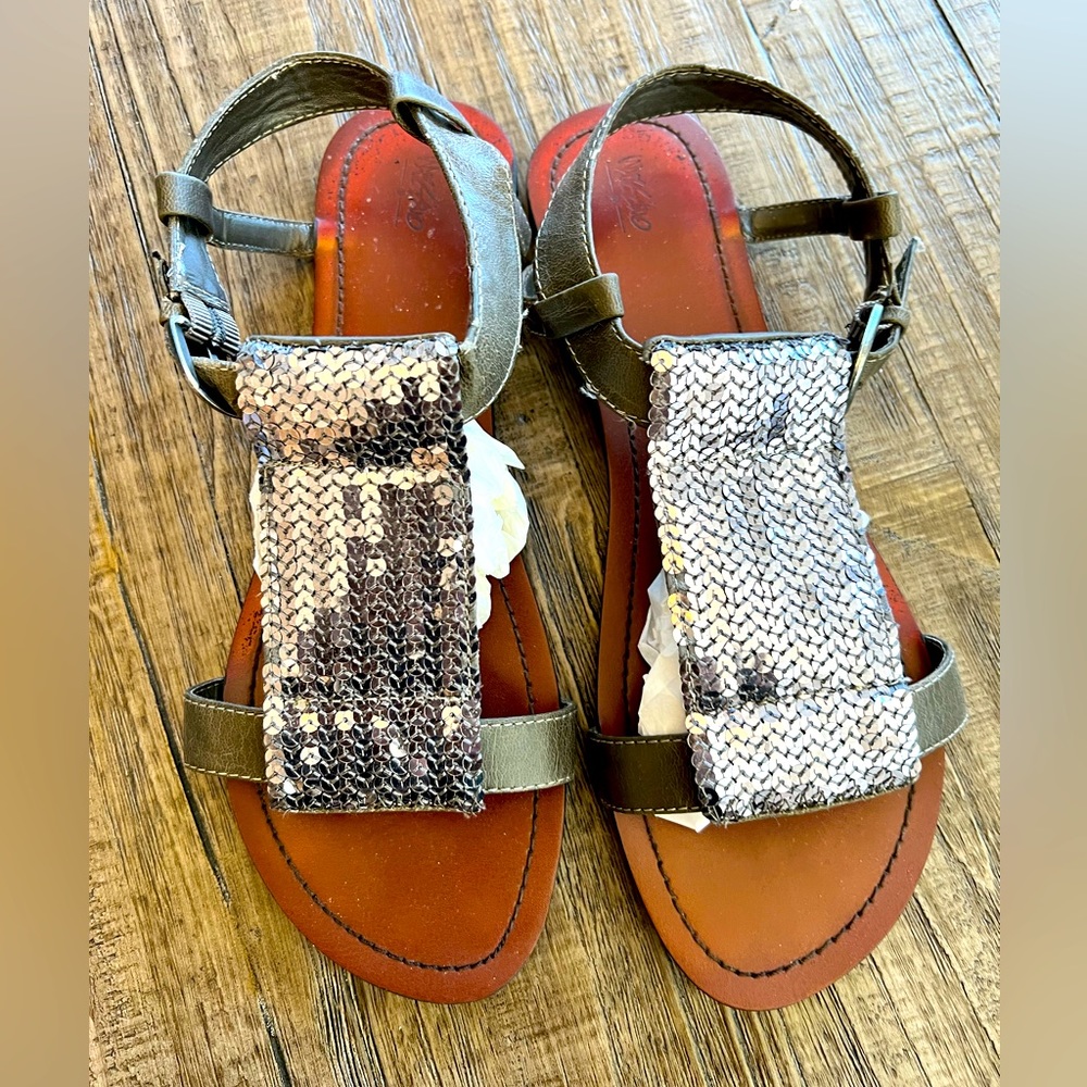 Mossimo Penelope Metallic Slides Size 10